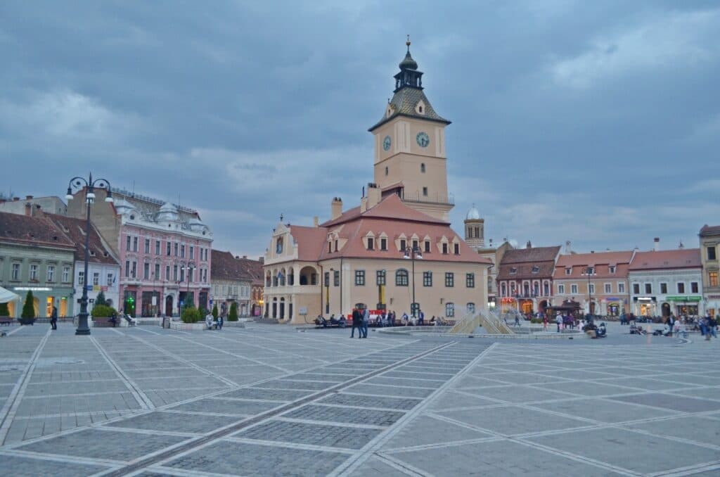 Brașov dă „0 lei pe cultură” în 2026. Orașul rămâne fără finanțare publică pentru sectorul cultural