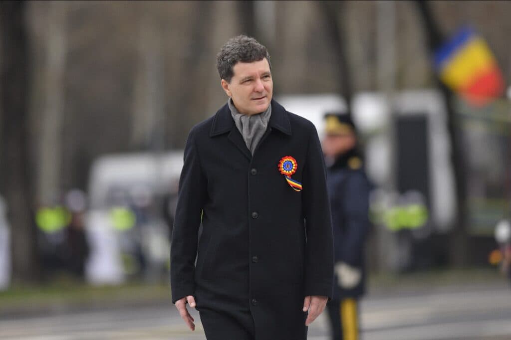 Anchetă după o postare în care un bărbat susține că strânge bani pentru asasinarea președintelui Nicușor Dan