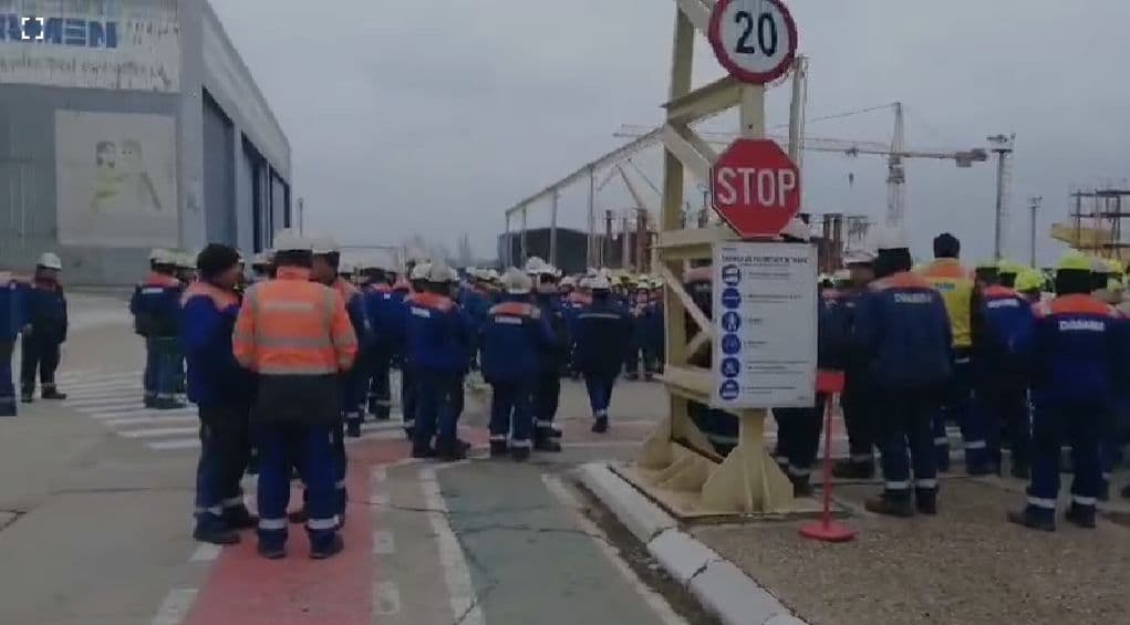 Statul plătește salariile restante pentru angajații de la Liberty Galați, Damen Shipyards Mangalia și Romaero, înainte de Paște