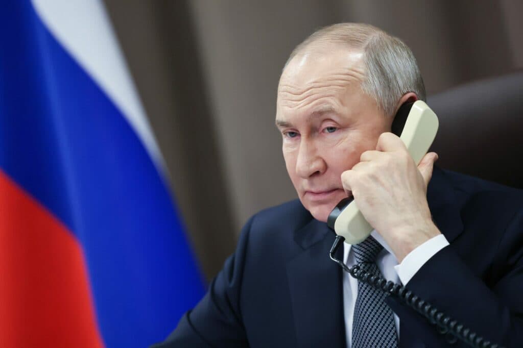 Putin este la curent cu situația din România. Comentează și Medvedev. Ce măsuri anunță Rusia