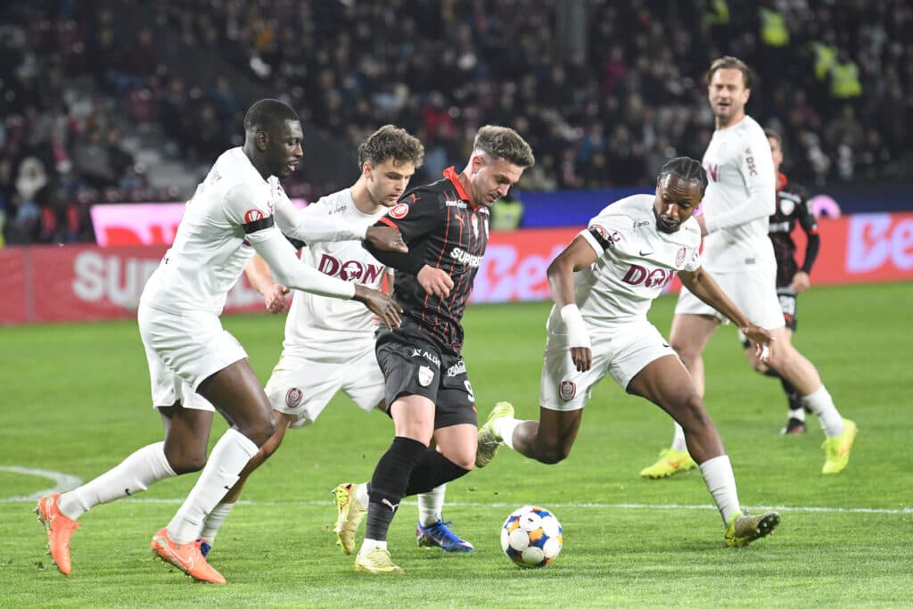 Jucătorii lui Dinamo nu disperă după 1-1 cu CFR Cluj: „Ne-am îmbunătățit de la startul play-off-ului”. Verdict despre lupta la titlu