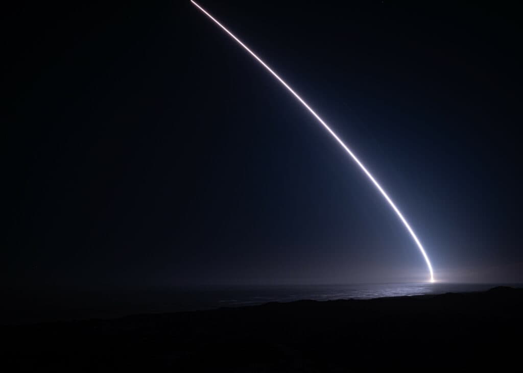 (FOTO) SUA fac teste nucleare. Ce rachetă au lansat în timpul vizitei lui Putin la Beijing