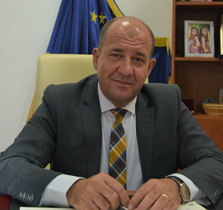 DNA extinde urmărirea penală față de Adrian Pintea, fostul secretar de stat de la Ministerul Agriculturii. Acuzații: funcții publice aranjate, instigare la abuz în serviciu