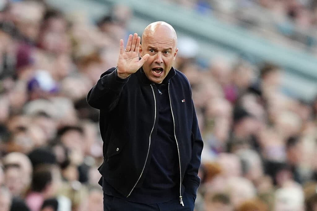 Liverpool schimbă antrenorul: Arne Slot a fost demis