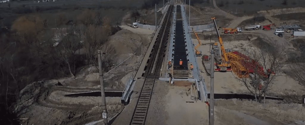 Teste la un viaduct feroviar din sudul României. CFR anunță cum va decurge operațiunea