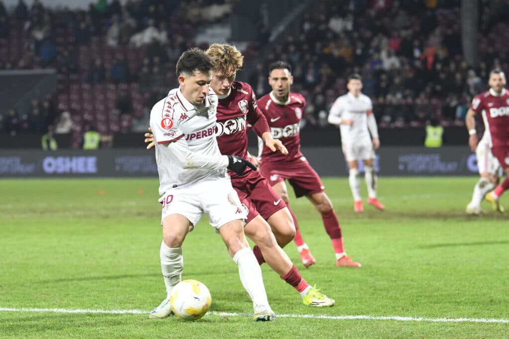 Duel pentru Europa în Giulești și „finală” pentru salvarea de la retrogradare la Slobozia, în încheierea etapei a 7-a din play-off/play-out în Superliga de fotbal