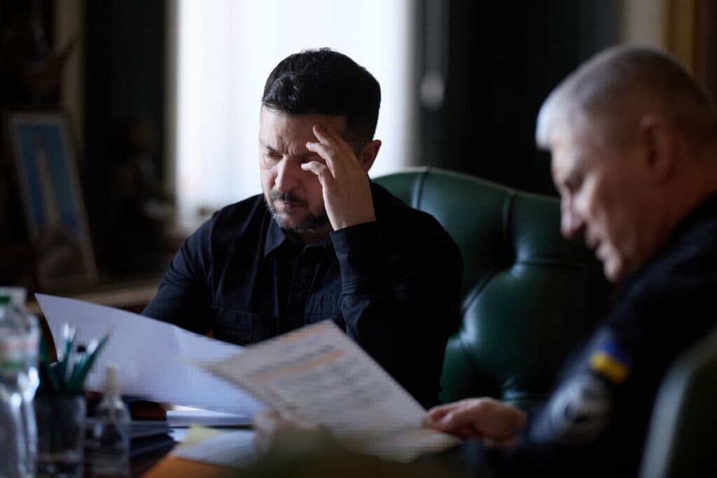 Zelenski avertizează că Rusia ar putea lansa un nou atac masiv asupra Ucrainei în această noapte