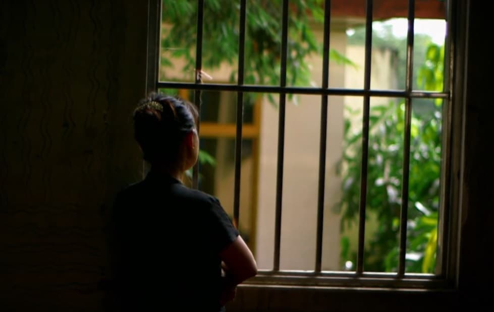 Femeile care dispar în închisorile din Myanmar. Mărturii despre tortură, umilințe și abuzuri sexuale sub regimul militar