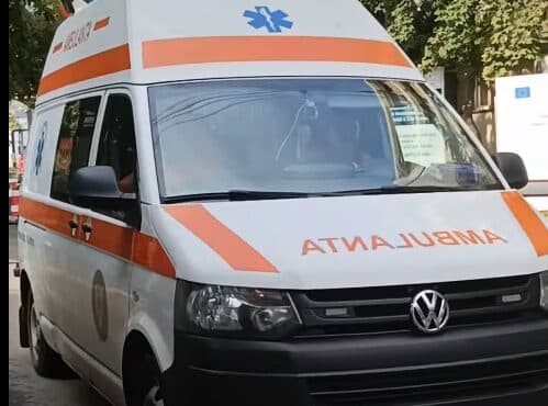 Pacient de 71 de ani, rănit după ce ar fi căzut de la etajul 3 al unui spital din Târgu Mureș / Poliția a deschis un dosar penal