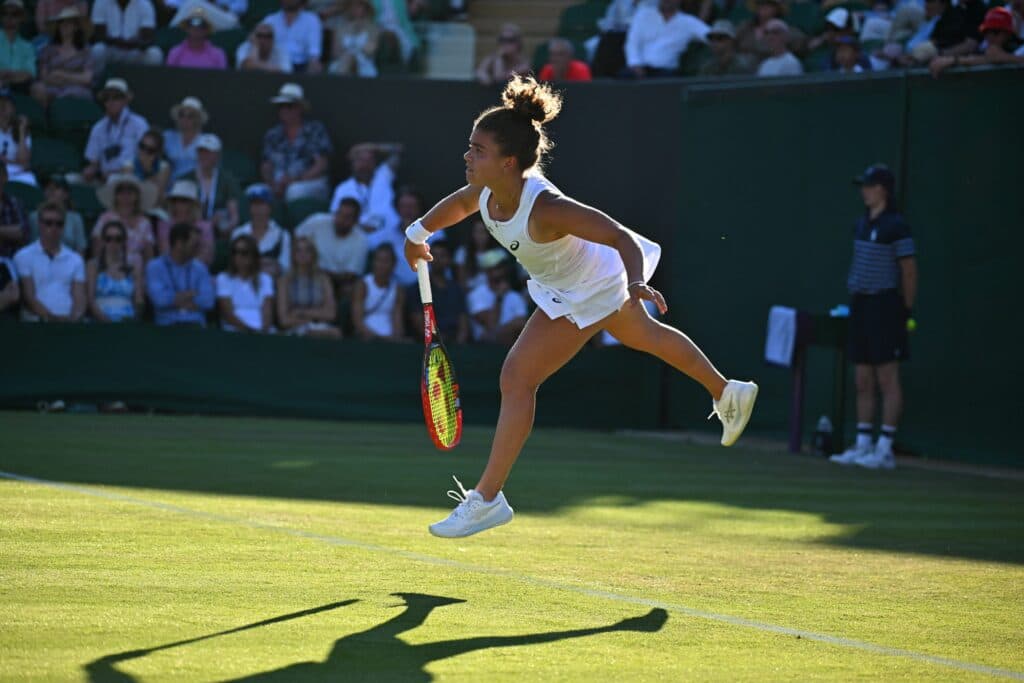 De ce sunt obligați jucătorii de la Wimbledon să se îmbrace exclusiv în alb. Regula bizară pe care mulți o consideră exagerată
