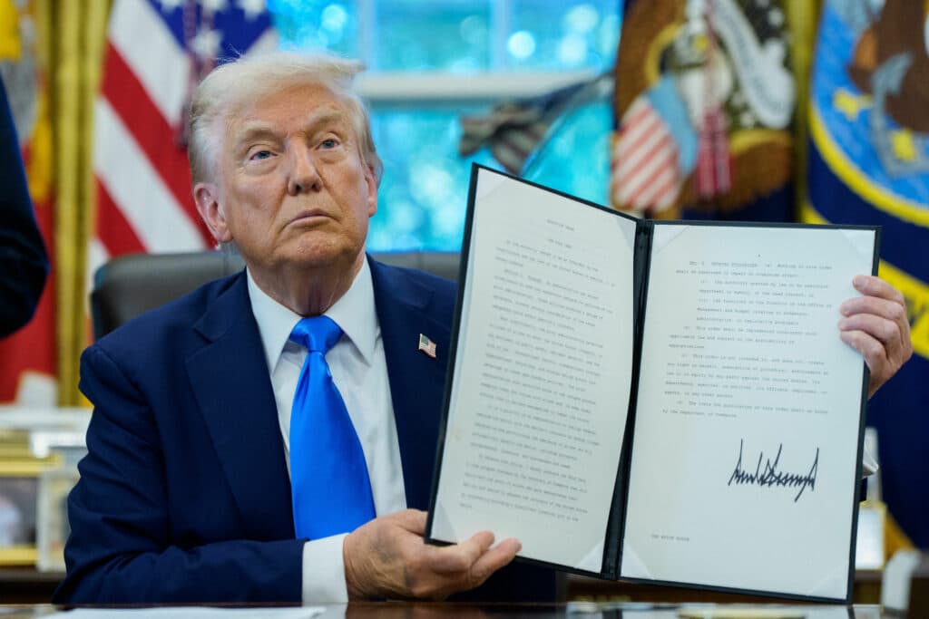 Trump declară Ziua Națională a Scoicilor și îi invită pe pescari să voteze republicani: altfel nu veți mai pescui niciodată