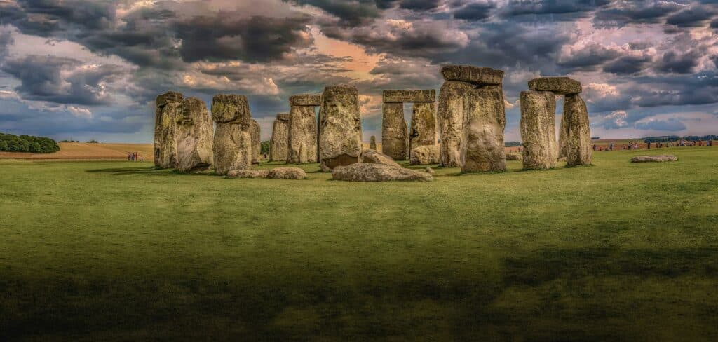 O echipă de arheologi a descoperit un prototip al celebrului monument Stonehenge