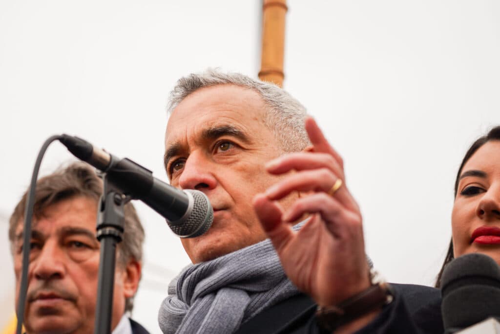 Călin Georgescu susține că Nicușor Dan „are o înțelegere cu Zelenski” și cere suspendarea președintelui: „Este un pericol real pentru statul român”