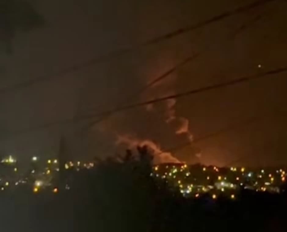 Ucraina lovește din nou Podul Crimeei. Vânzările de combustibil au fost suspendate în zonă