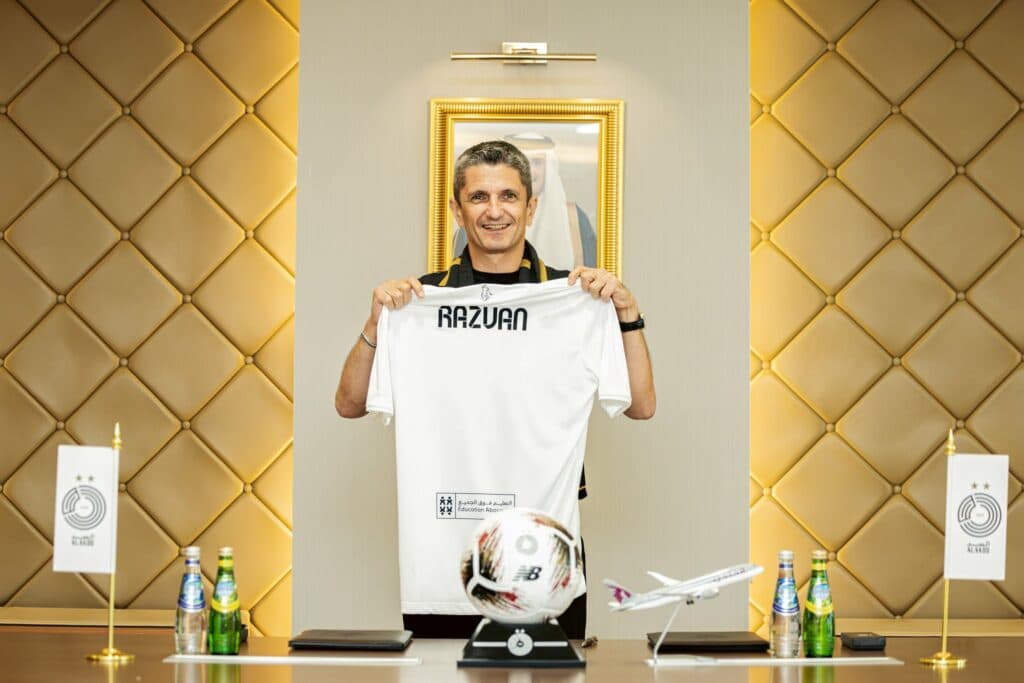 Răzvan Lucescu a semnat cu o nouă echipă după plecarea de la PAOK. Ce salariu va avea antrenorul român