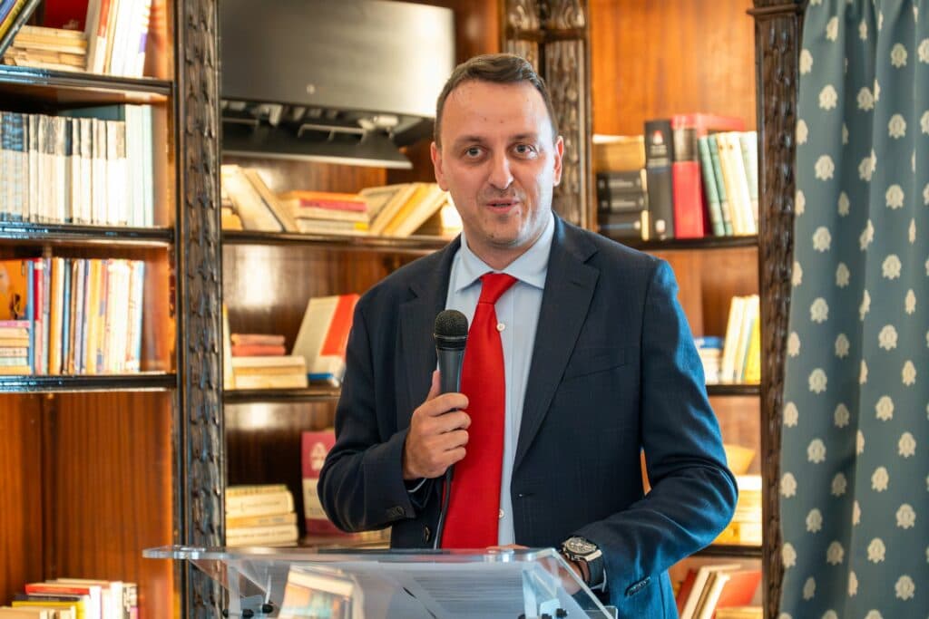 Takeda marchează 245 de ani de tradiție japoneză, prin investiții în educație și sănătate în România
