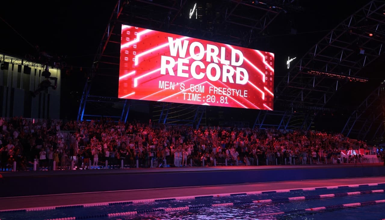 Au fost praf! Un singur record mondial a fost doborât la concursul de înot de la Jocurile Olimpice ale Dopaților