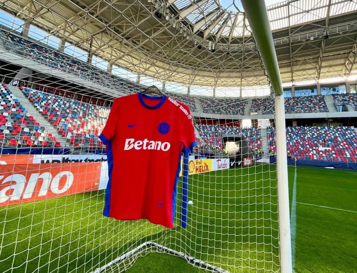 MERCATO Primele două sosiri la FCSB. Mihai Stoica a dezvăluit cei doi fotbaliști care vin din sezonul viitor: „L-am văzut live”