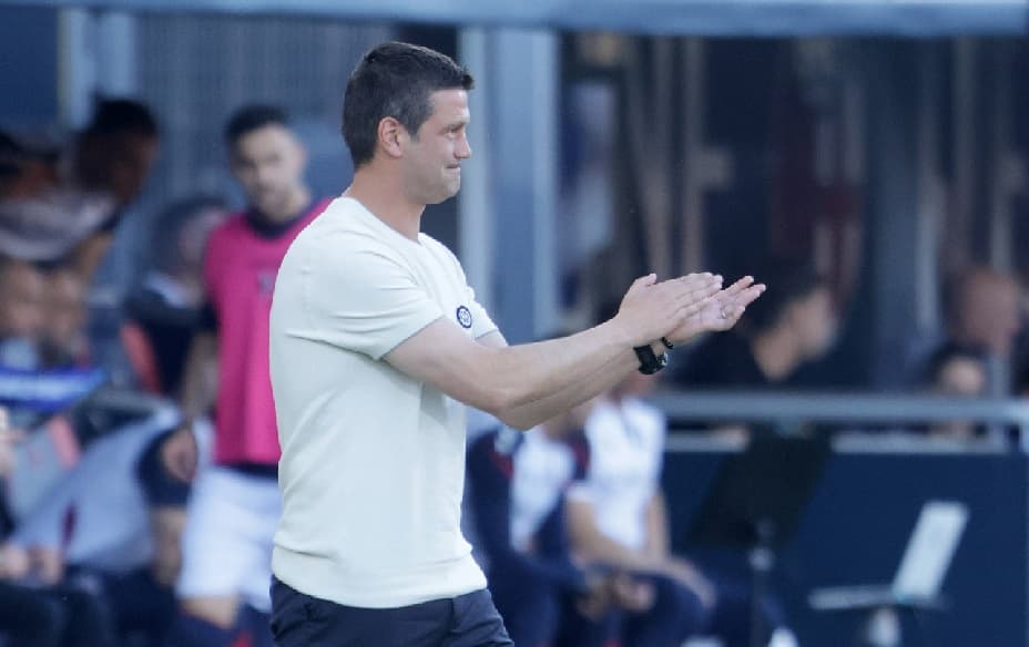 VIDEO Chivu semnează! Italienii anunță cadourile pe care le primește românul