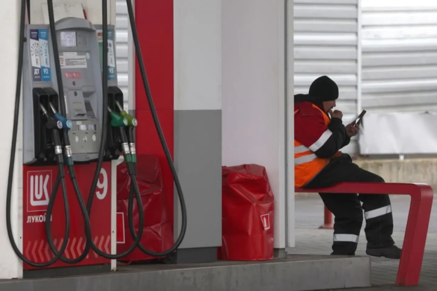 Rusia va interzice exporturile de benzină de la 1 aprilie