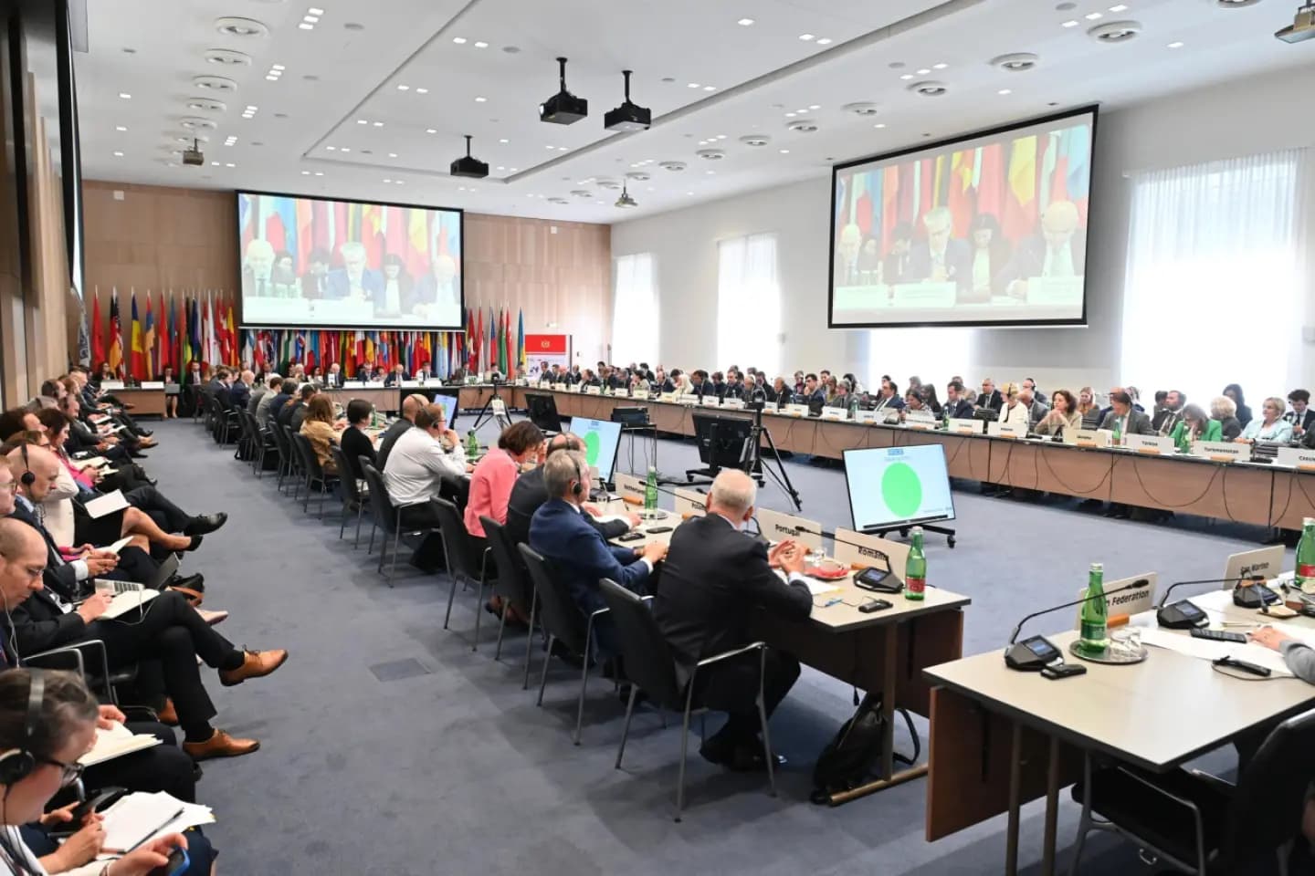 43 de state participante la reuniunea OSCE au prezentat declarații de sprijin și solidaritate cu România