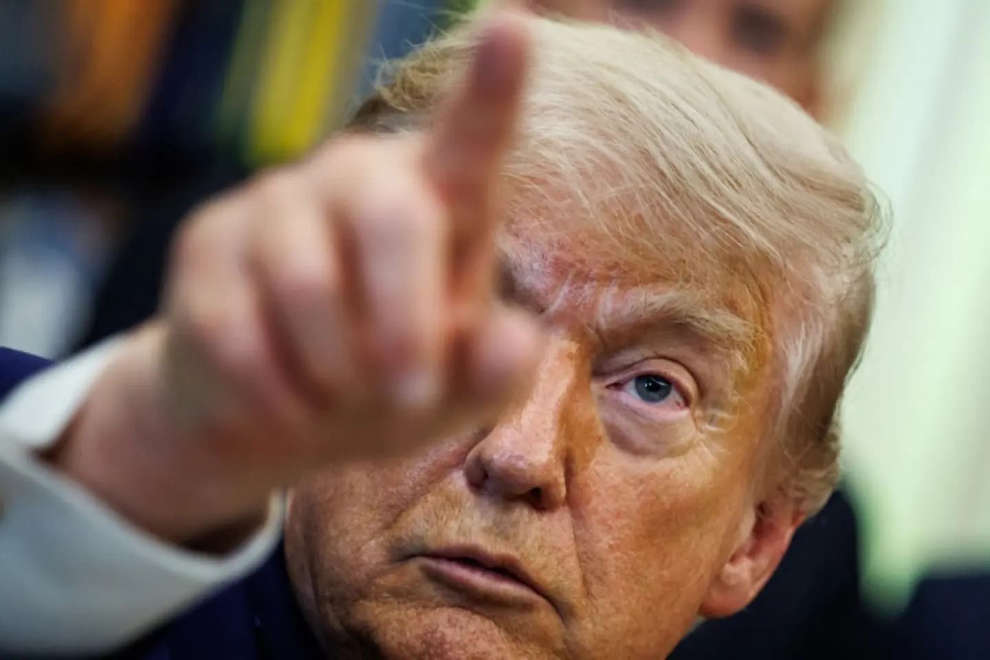 Donald Trump amenință Iranul