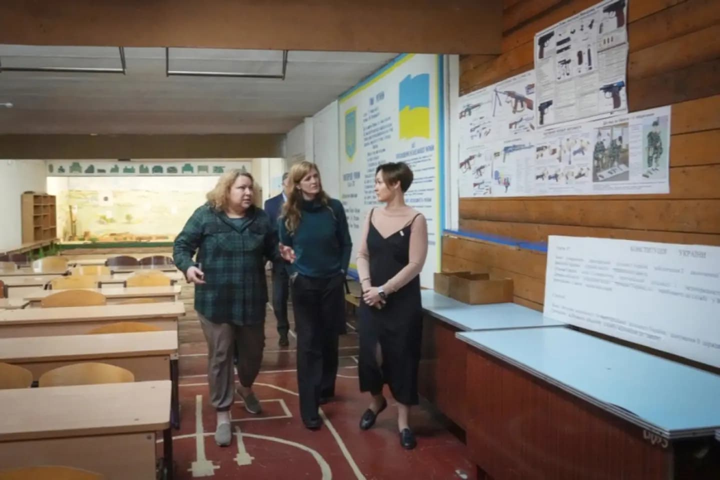 Doi profesori din Kiev, amendați pentru că predau lecțiile în limba rusă