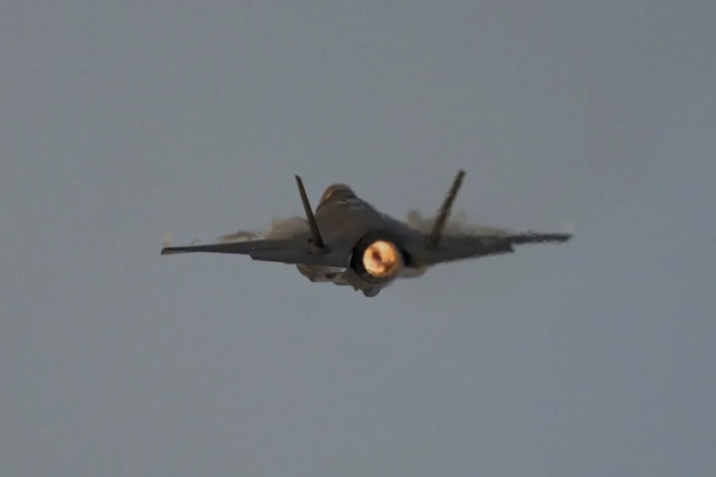 Aviația britanică interceptează un avion rusesc în Marea Norvegiei