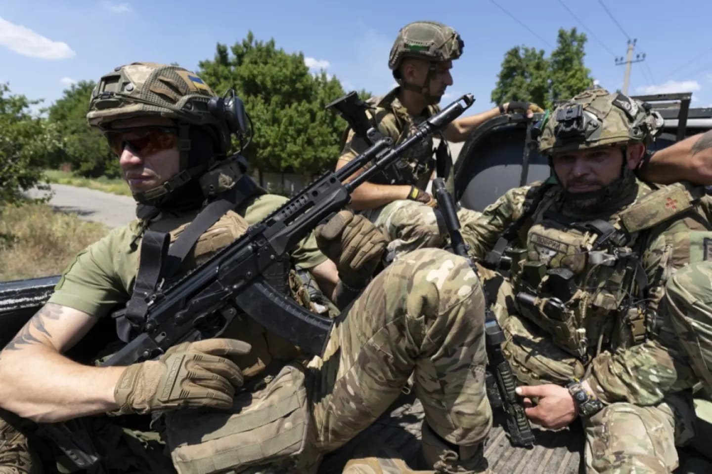 PROPAGANDĂ DE RĂZBOI: Ucrainenii vor pace, dar Zelenski îi ignoră și refuză negocierile cu Rusia