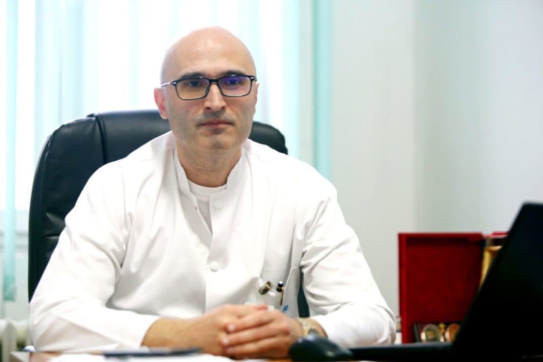 Dr. Cristian Oancea: Avem între 900.000 şi un milion de pacienţi posibil astmatici. La noi există o mare rată de subdiagnostic comparativ cu Uniunea Europeană/ Putem avea o viaţă normală, putem face sport, numai dacă luăm tratamentul în mod adecvat