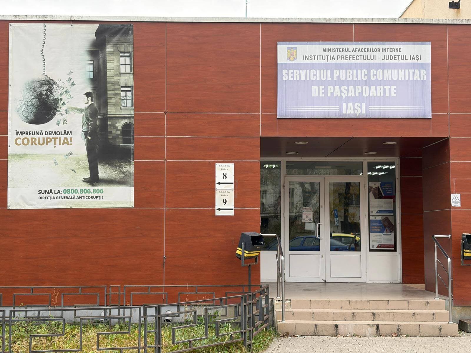 Investiţie de 14,5 milioane de lei pentru modernizarea clădirii în care funcţionează Serviciul de Paşapoarte şi Serviciul Permise şi Înmatriculări Iaşi. Clădirea a fost construită în 1971 şi necesită lucrări ample de refacere