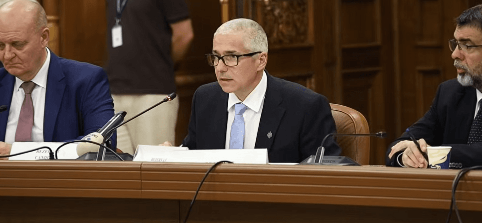 AUDIERI ÎN COMISII - Radu Marinescu: Pentru prima dată, am realizat venituri record în ceea ce priveşte munca deţinuţilor în jurul penitenciarelor / Am creat 1.800 de locuri noi de cazare şi anul acesta vom face 1.800 de locuri noi