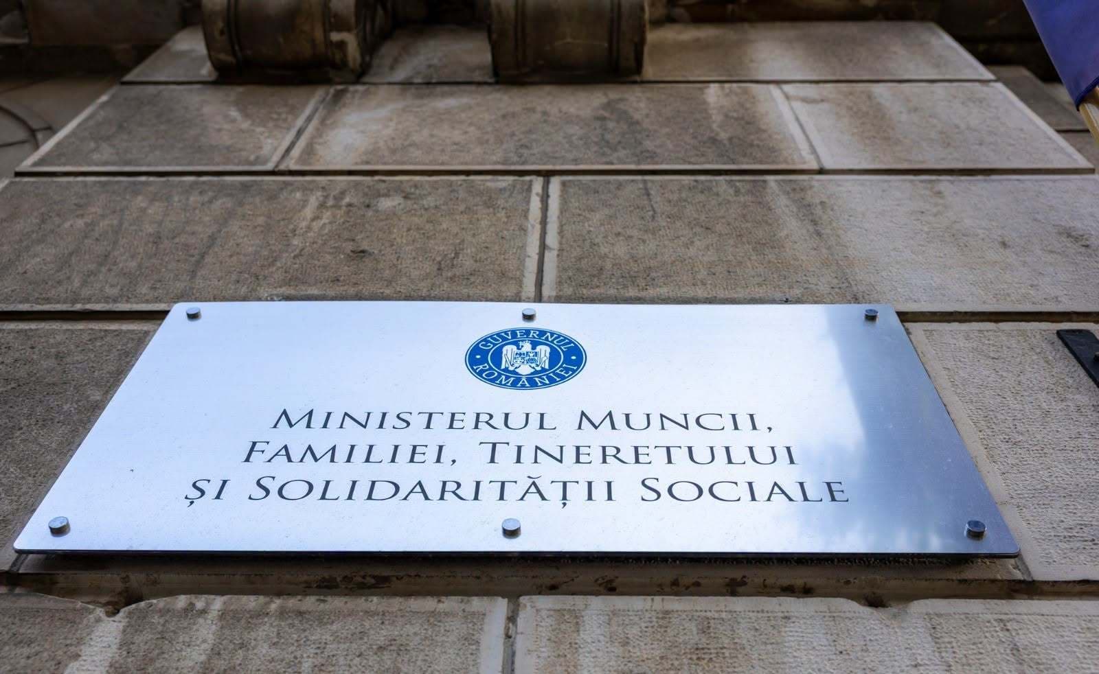 Dragoş Pîslaru, noi date despre persoanele relocate din azilele ilegale din Bihor: 125 sunt femei şi 268 bărbaţi / 171 deţin acte de identitate, unele expirate / Pentru 19 persoane nu există date privind vârsta, 11 nu au CNP / S-a cerut ajutorul Poliţiei
