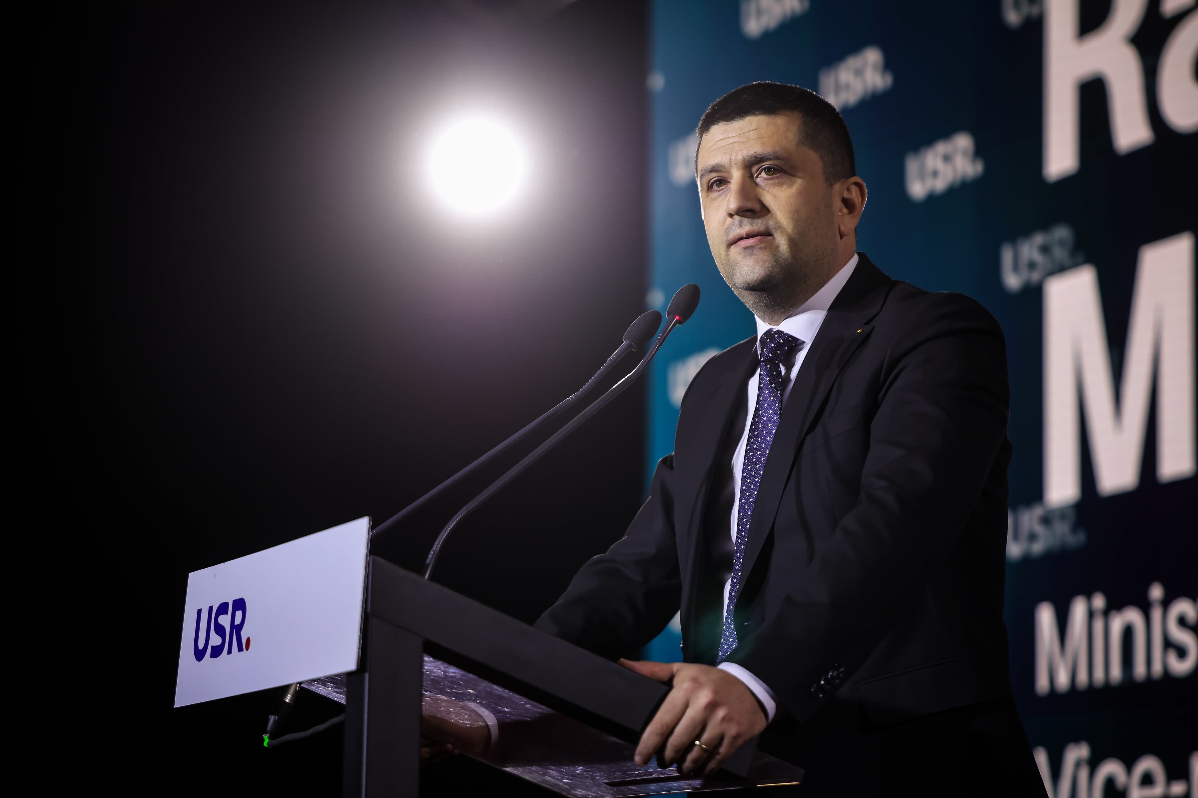 Miruţă, despre premier tehnocrat, cu guvern politic: Care-i persoana, ce mandat, cum se poziţionează partidele, raportat la persoana respectivă? Nu e o soluţie pe care putem să o introducem noi, doar cu 13% în Parlament