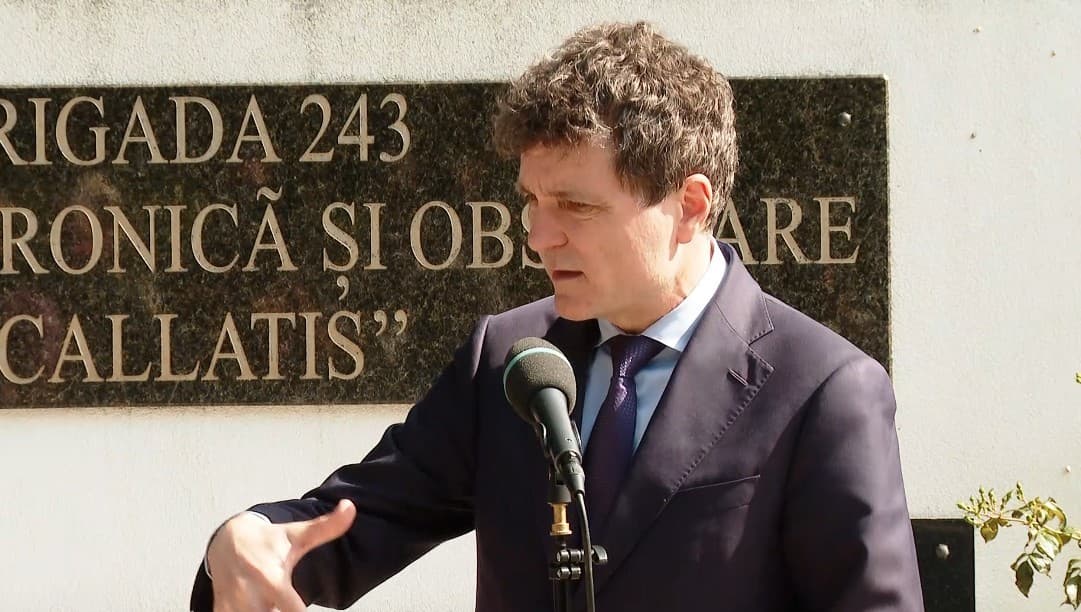 Nicuşor Dan, despre speculaţia că dronele ucrainene urmăreau un vas din flota fantomă a Rusiei: Nu este un vas din flota fantomă, a făcut tipul acesta de trasee comerciale între portul Rusiei, Novorossiysk şi Rompetrol