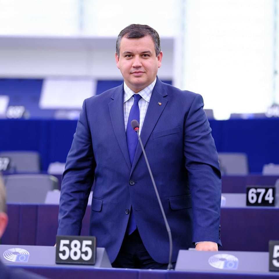 Eugen Tomac, reacţie la acuzaţiile lui Ciprian Ciucu: Nu voi răspunde la niciun fel de comentariu făcut de vreun lider politic, indiferent de partid / În calitate de premier desemnat, am această libertate de a-mi alege echipa pe care o formez