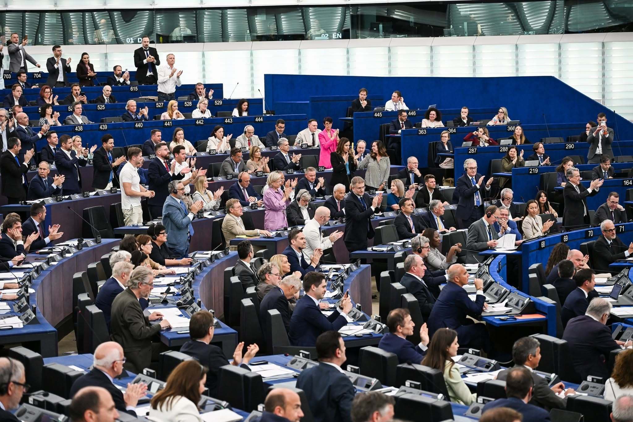 Virgil Popescu: Am făcut azi un pas decisiv către o politică europeană fermă în domeniul migraţiei! Cetăţenii din ţări terţe care au primit o decizie de returnare vor fi obligaţi să coopereze cu autorităţile şi să părăsească teritoriul UE!