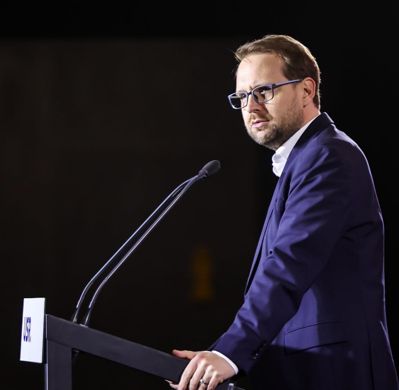 Dominic Fritz: AUR nu a fost niciodată un partid anti-sistem. Este un partid la ordin. Primeşte misiunea să salveze chiar PSD-ul, să-l facă pe Sorin Grindeanu premier