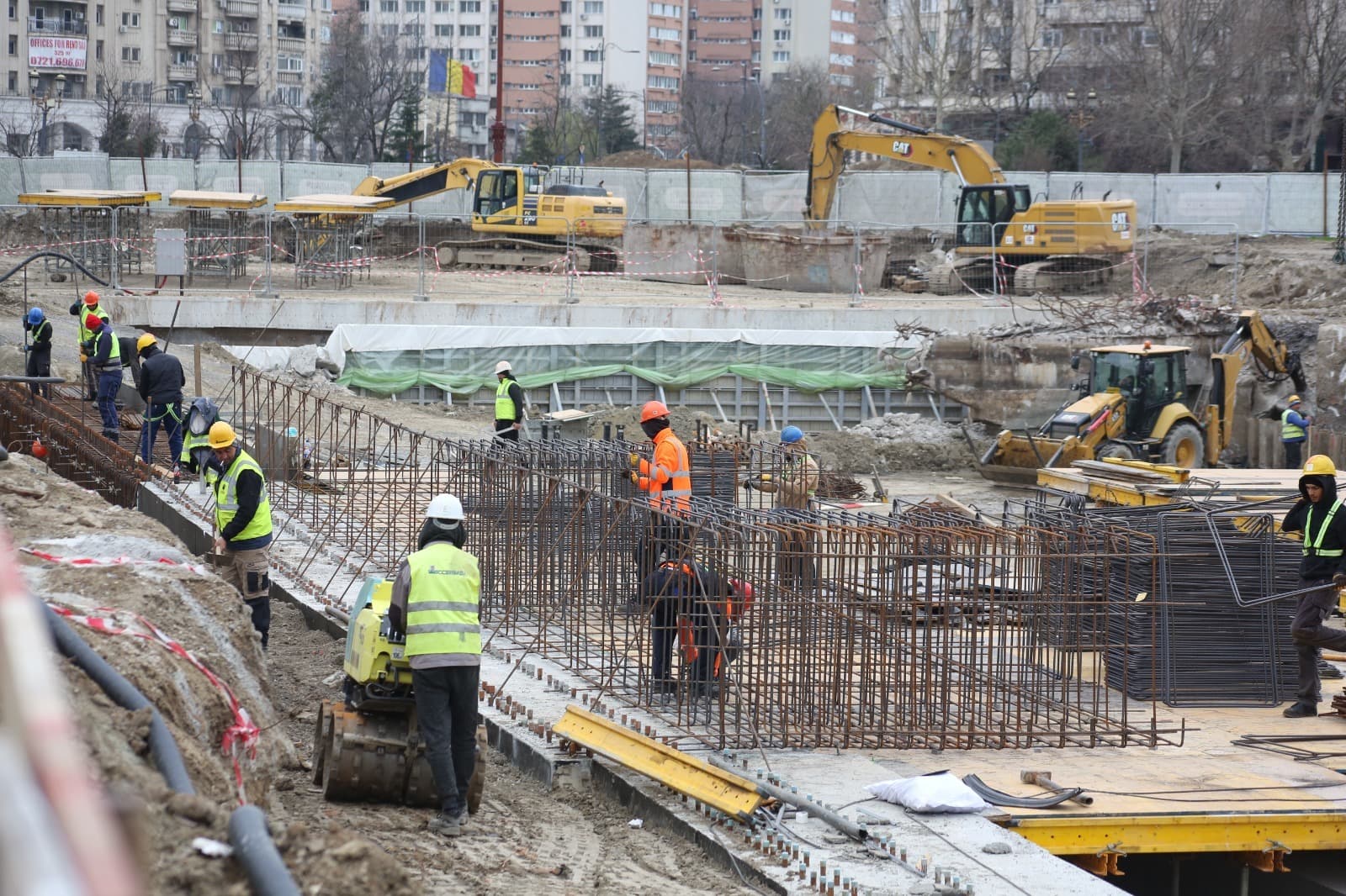 Primăria Sector 4: Refacerea din temelii a Planşeului Unirii, la aproape 50% din totalul lucrărilor de executat / Daniel Băluţă: Ne pregătim să ridicăm restricţiile de trafic din zona Hanului lui Manuc