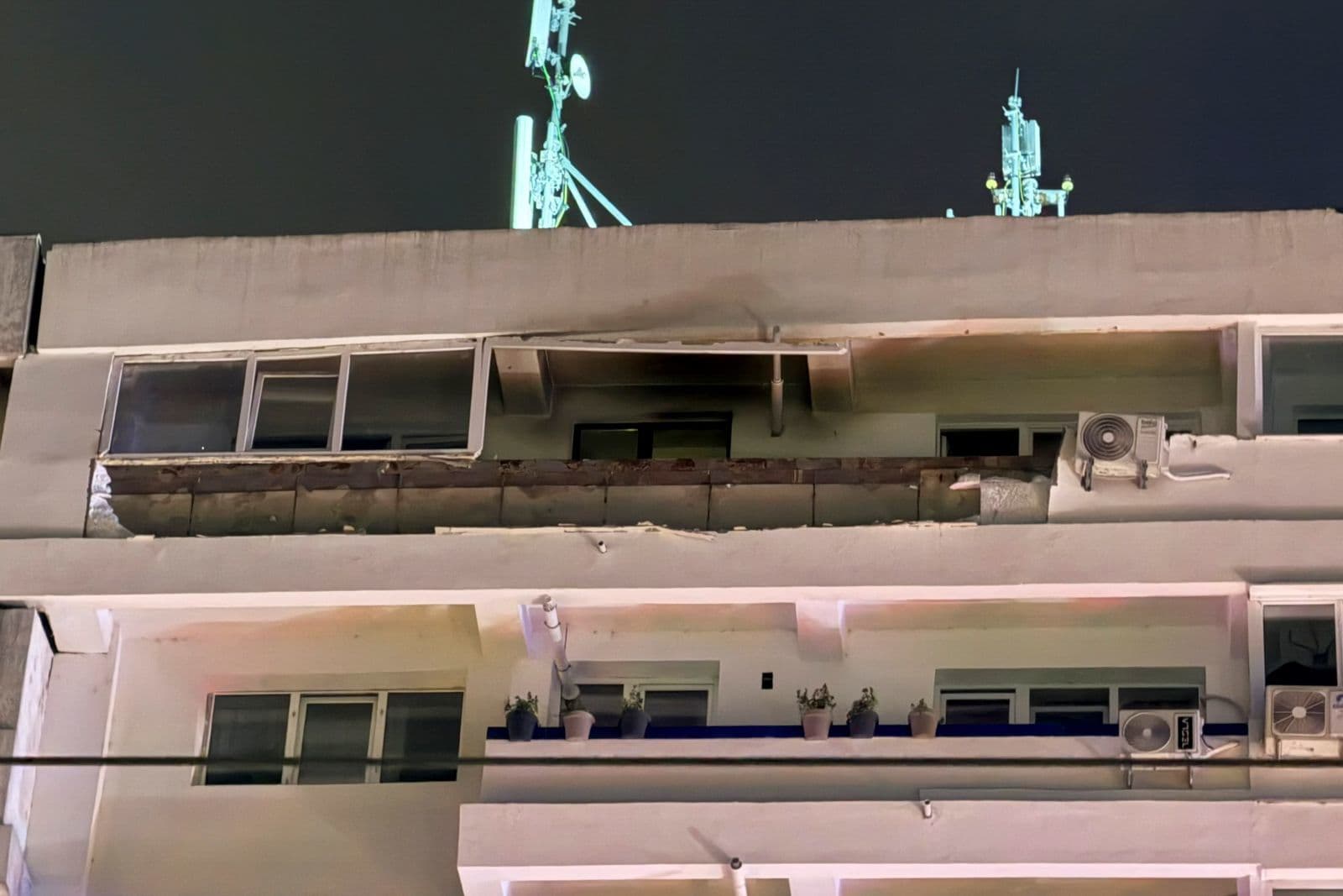 Dronă prăbuşită la Galaţi - Generali România, asigurătorul apartamentului avariat de dronă: Acoperirea asigurării este supusă unor termeni şi condiţii contractuale derivate din riscul de război