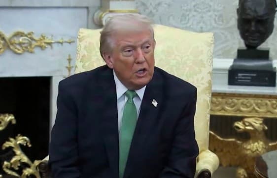 Trump ameninţă din nou că va ataca Iranul cu toată forţa, încă de miercuri