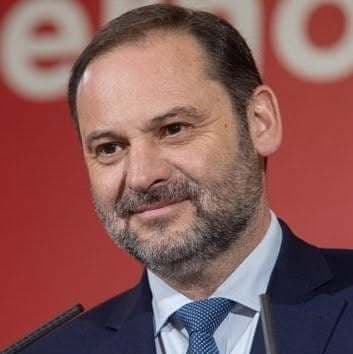 Fostul ministru al transporturilor din Spania, condamnat la 24 de ani de închisoare pentru corupţie. Acuzaţiile includ mită primită pentru achiziţiile de măşti din perioada pandemiei de COVID-19. Premierul Pedro Sanchez, presat să demisioneze