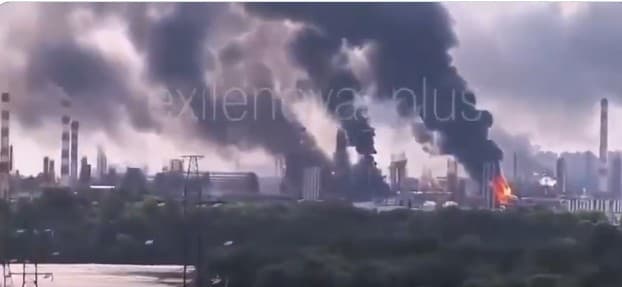 Războiul din Ucraina - Rusia susţine că drone ucrainene au lovit un terminal petrolier din Sankt Petersburg