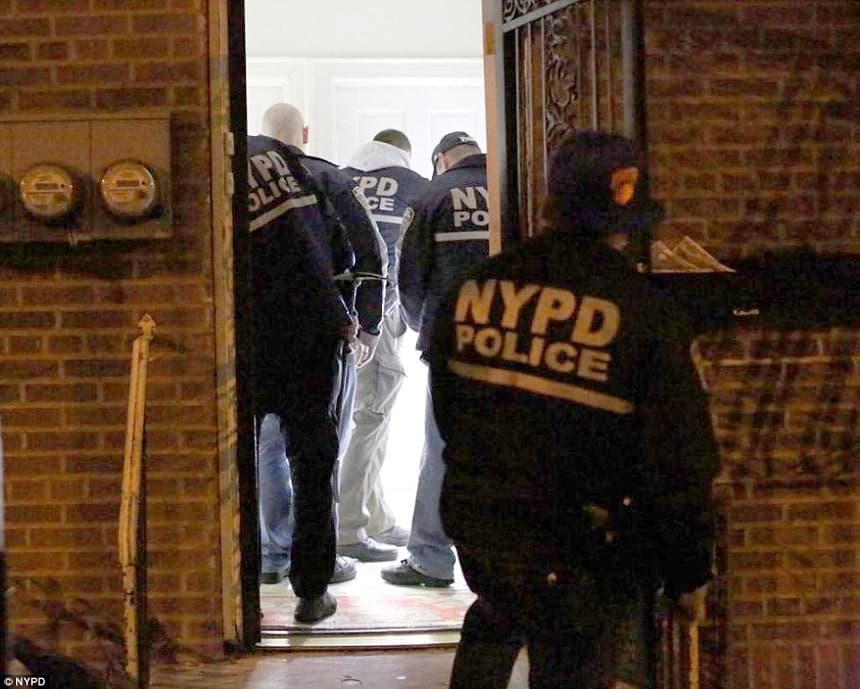 UPDATE - Opt persoane, între care patru copii, cel mai mic în vârstă de 6 ani, au fost împuşcate în Coney Island, anunţă Poliţia din New York / Care este starea victimelor