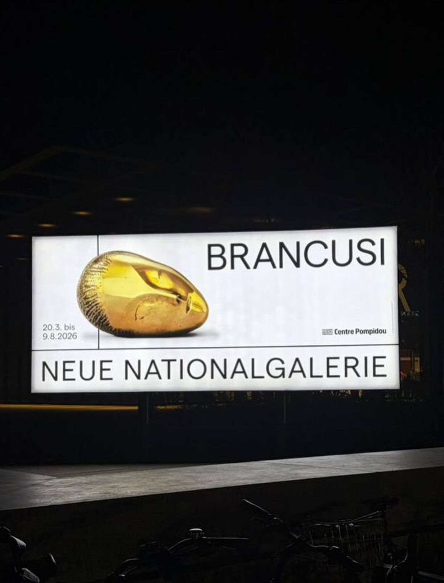 Nicuşor Dan, după deschiderea expoziţiei Brâncuşi de la Berlin: Este o recunoaştere a valorii noastre, a identităţii noastre şi a contribuţiei pe care am adus-o lumii prin una dintre personalităţile care au marcat arta modernă în secolul XX - FOTO
