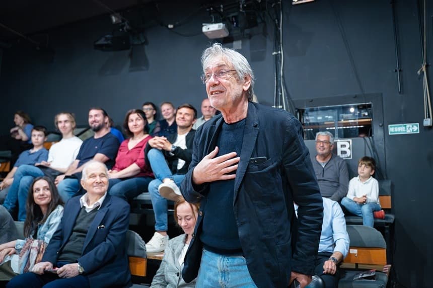 Începe Hoinar.Unbroken - De la dialoguri despre rezilienţă la „Şoapte” muzicale şi lecţii de pian sub cerul liber/ Concertul-eveniment de la Ateneul Român este deja sold-out