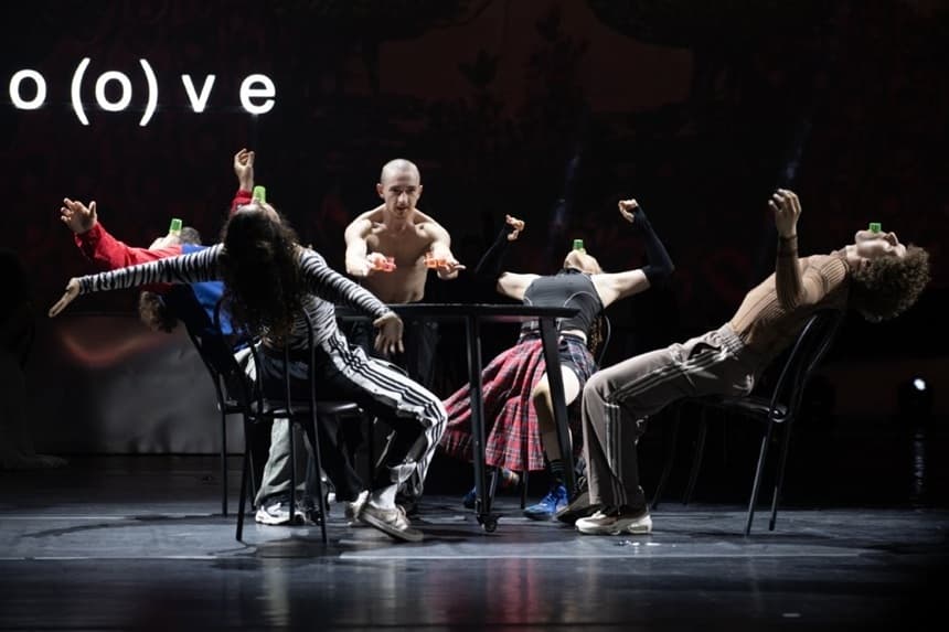 „Gro(o)ve”, spectacol de Radu Afrim, două reprezentaţii în iunie la Teatrul Naţional din Bucureşti
