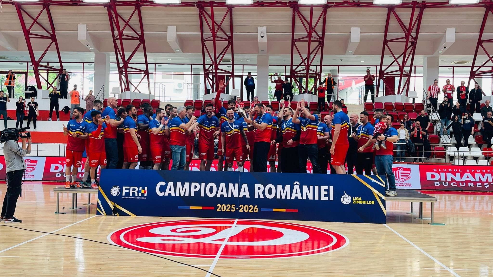 Handbal: Sezonul 2025-2026 al Ligii Naţionale s-a încheiat. Dinamo Bucureşti, la masculin, şi Gloria Bistriţa, la feminin, sunt campioanele din 2026