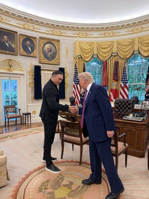 Campionul mondial la box, ucraineanul Oleksandr Usyk, s-a întâlnit cu Donald Trump la Casa Albă