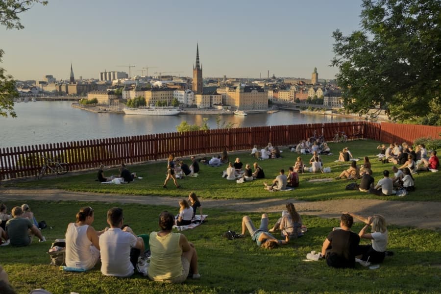 Regula scandinavă sau de ce libertatea de pe acoperiș are costurile sale
